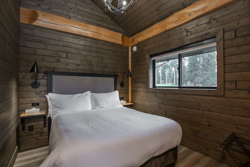 Hart’s Desire Log Home